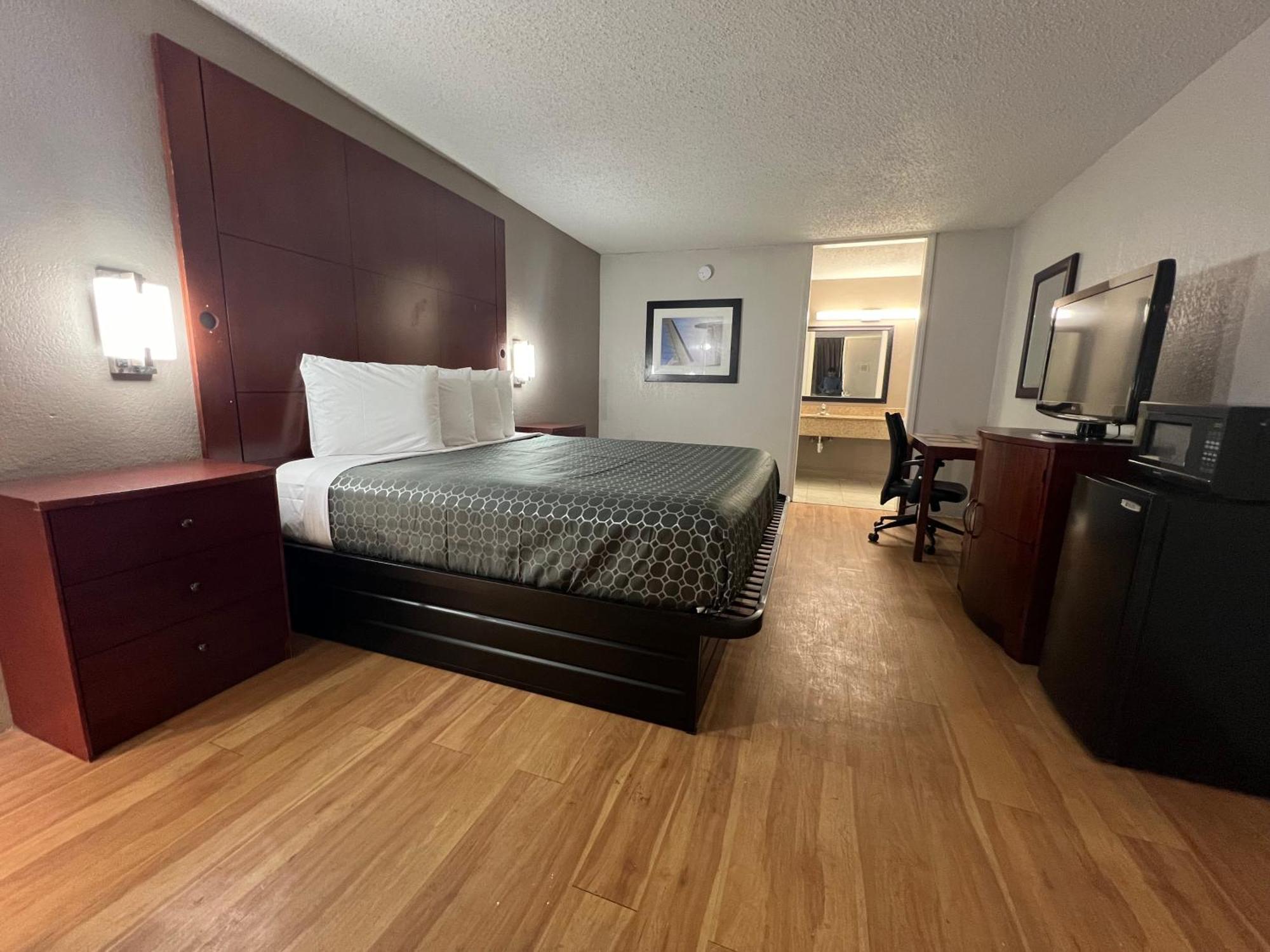 Budgetel Inn Phenix City Exterior foto